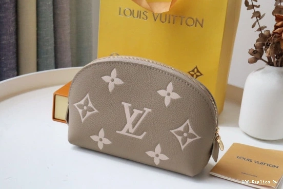AAA Pruses Bags COSMETIC Louis POUCH Vuitton 0804